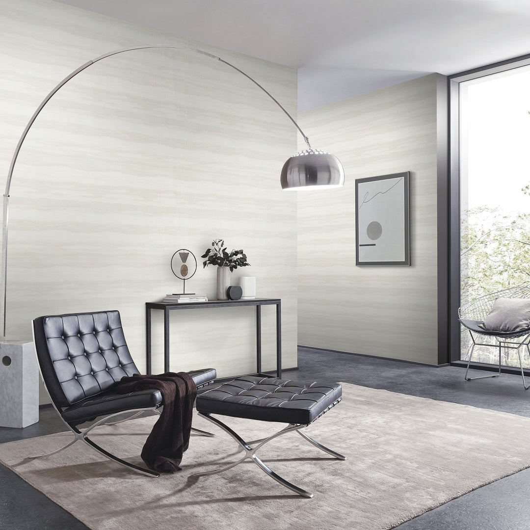 Kreminės spalvos tapetai su subtilia banguota tekstūra - 4005556