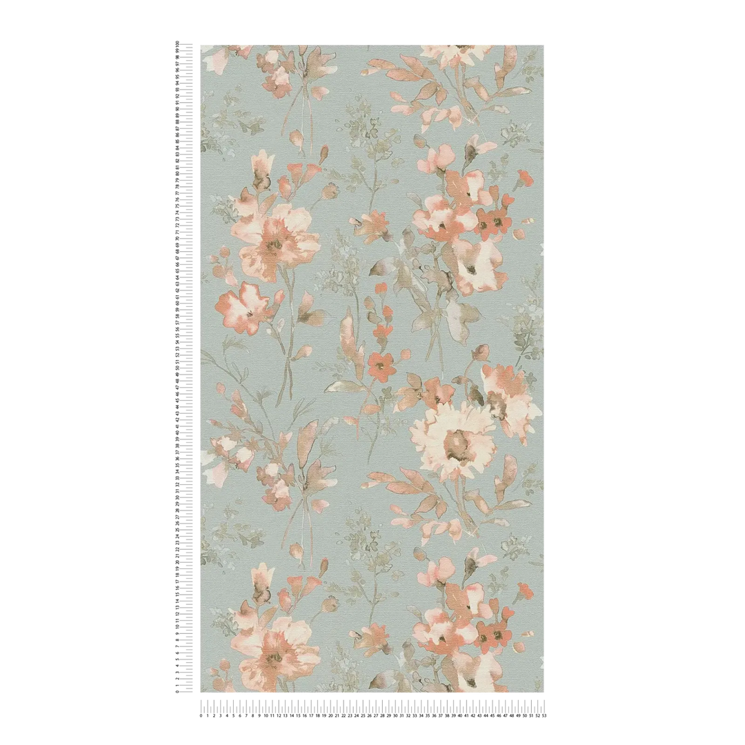 Neaustas tapetes ar vieglu spīdumu un rotaļīgu ziedu rakstu zaļgani zilā krāsā - 3010130