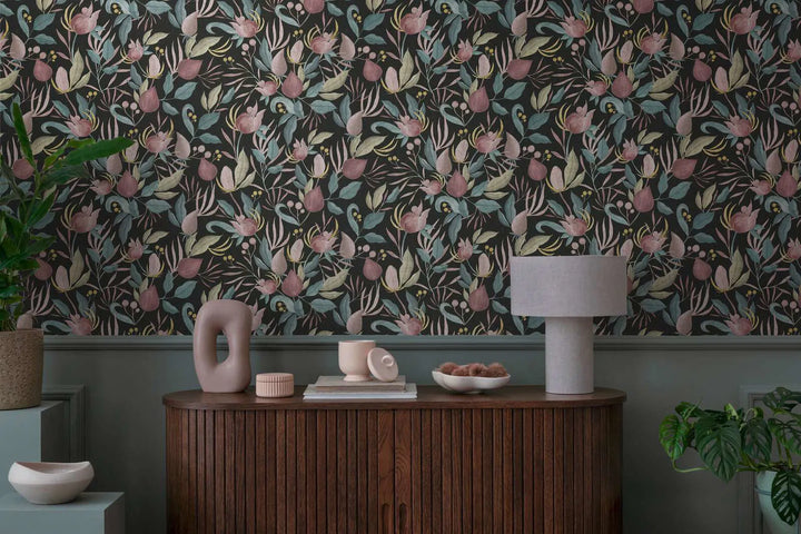 Elegant non-woven wallpaper with tropical flowers | black, pink - 3010136
