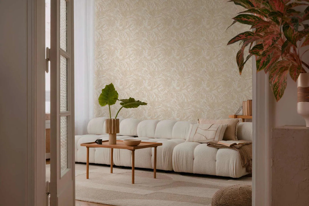 Wallpaper with palm tree motif in soft shades with light texture - beige, cream - 3010147