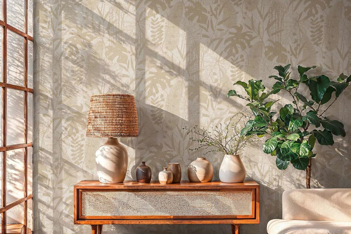 Tapetes botāniskā stilā ar viegli teksturētu lapu ornamentu | bēša - 3012131