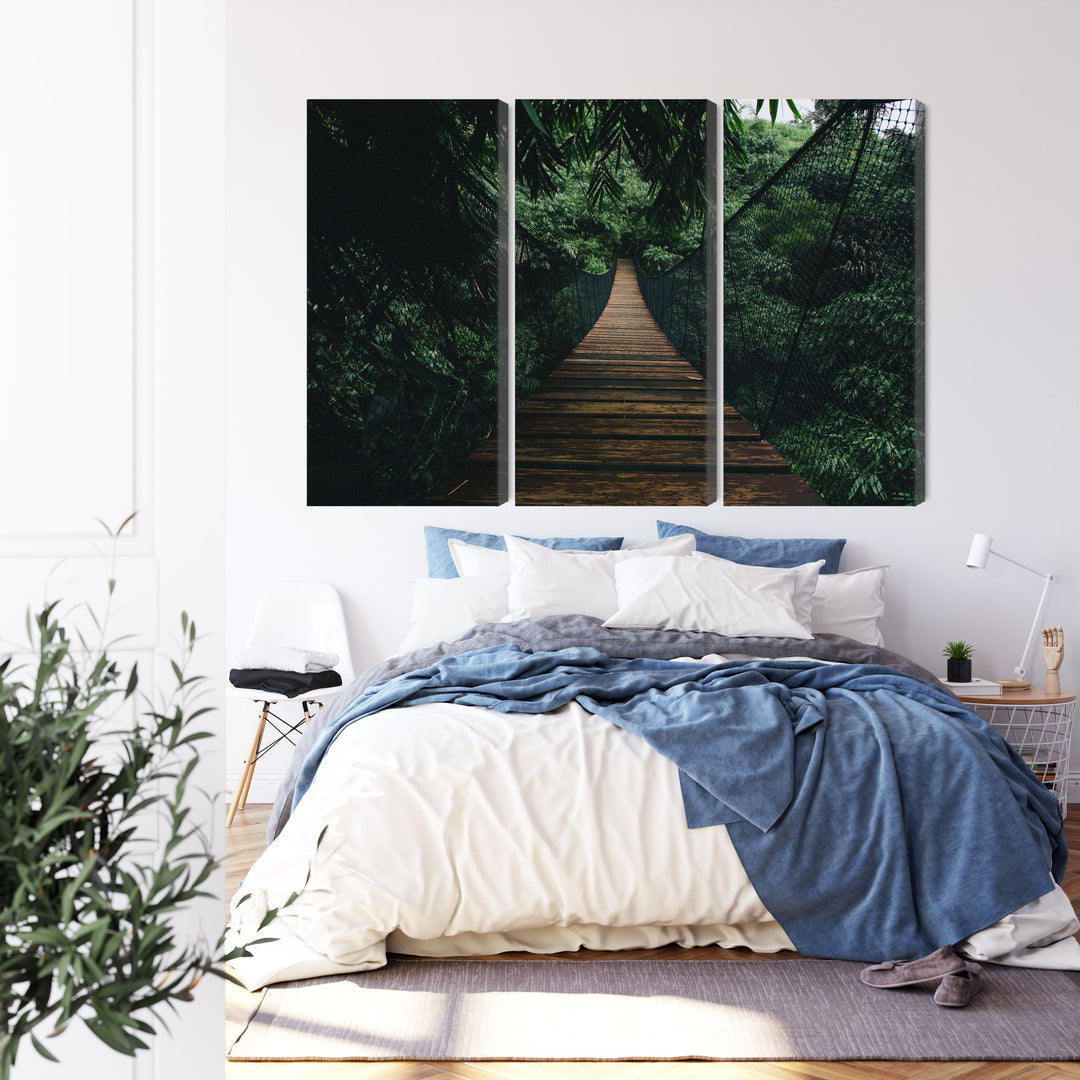 Kanva - Koka piekaramais tilts mežā, N-2004