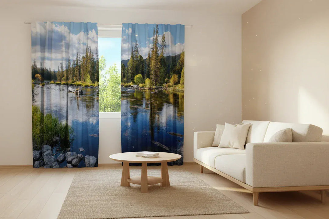 Aizkari ar skaistu dabas skatu, upi, kalniem un mežu Tapetenshop.lv