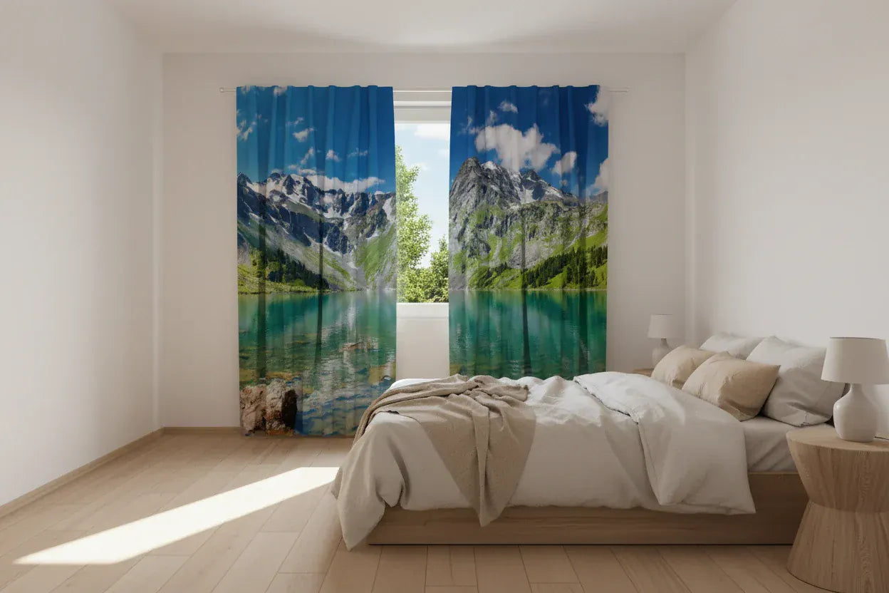 Aizkari viesistabai ar skaistu kalnu ainavu - Skaists Morēna ezers Tapetenshop.lv