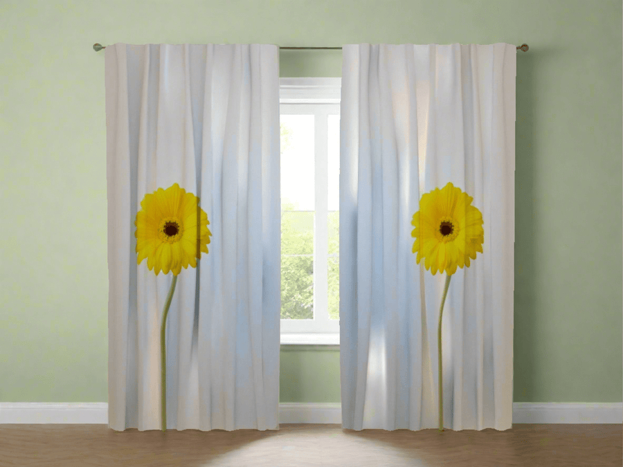 Aizkari ar apdruku - Eleganti dzelteni ziedi - nopirkt online Tapetenshop.lv