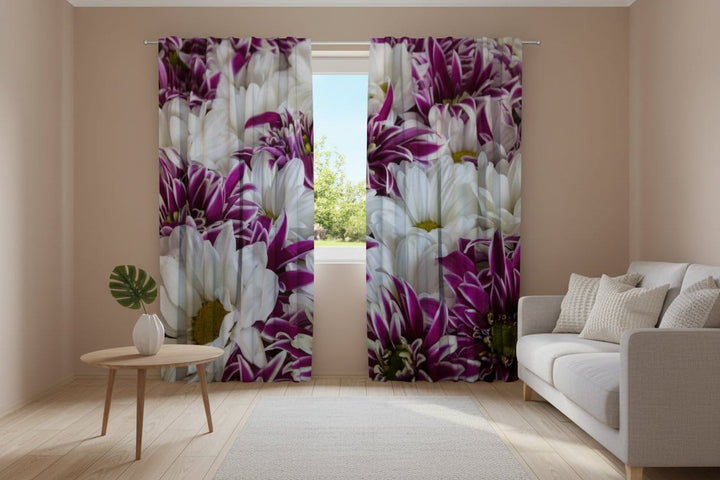 Aizkari ar ziediem - Rudens krizantēmas pušķis - balta, violeta krāsā Tapetenshop.lv