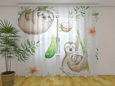 Curtains with a wonderful animal motif are ideal for children's rooms on Tapetenshop.lv