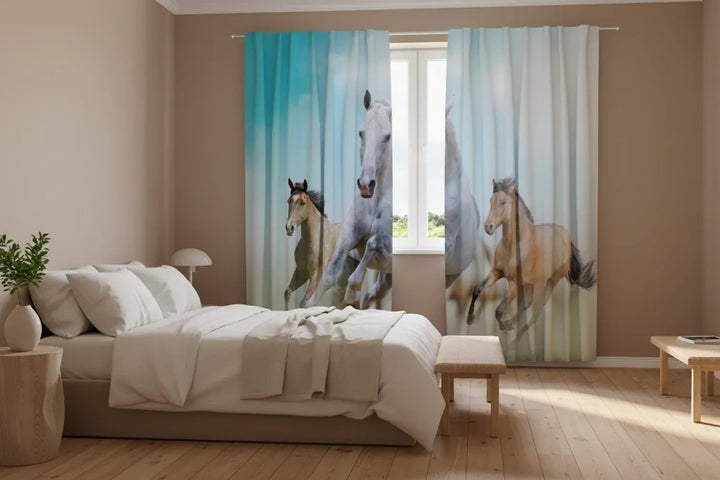 Nakts aizkari guļamistabai - Zirgi Tapetenshop.lv