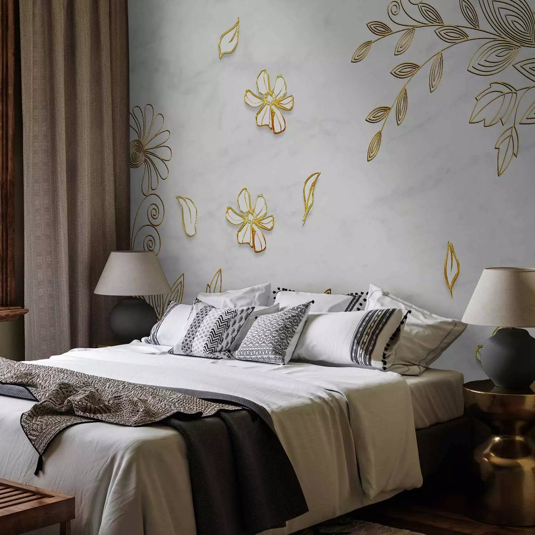 Valokuvatapetti - Kultainen kukkaornamentti alabasteri-taustalla, 138288