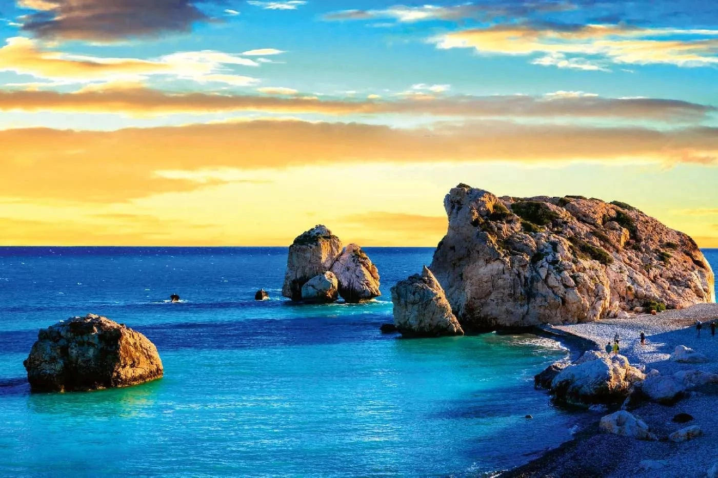 Fototapetes ar jūras skatu - Afrodītes līcis, viesistabai, zila, dzeltena D-ART