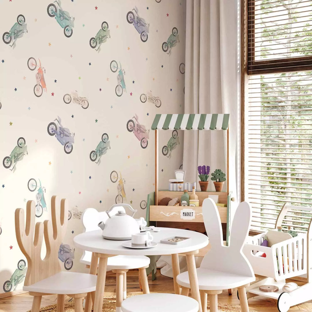 Fototapetes bērniem - Krāsaini motocikli un zvaigznes uz gaiša fona G-ART