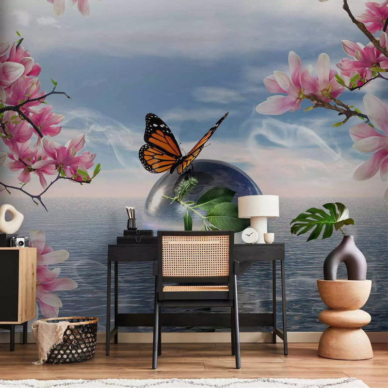 Fototapetes - tauriņš uz bumbiņas uz jūras un magnolijas fona, 61301 G-ART