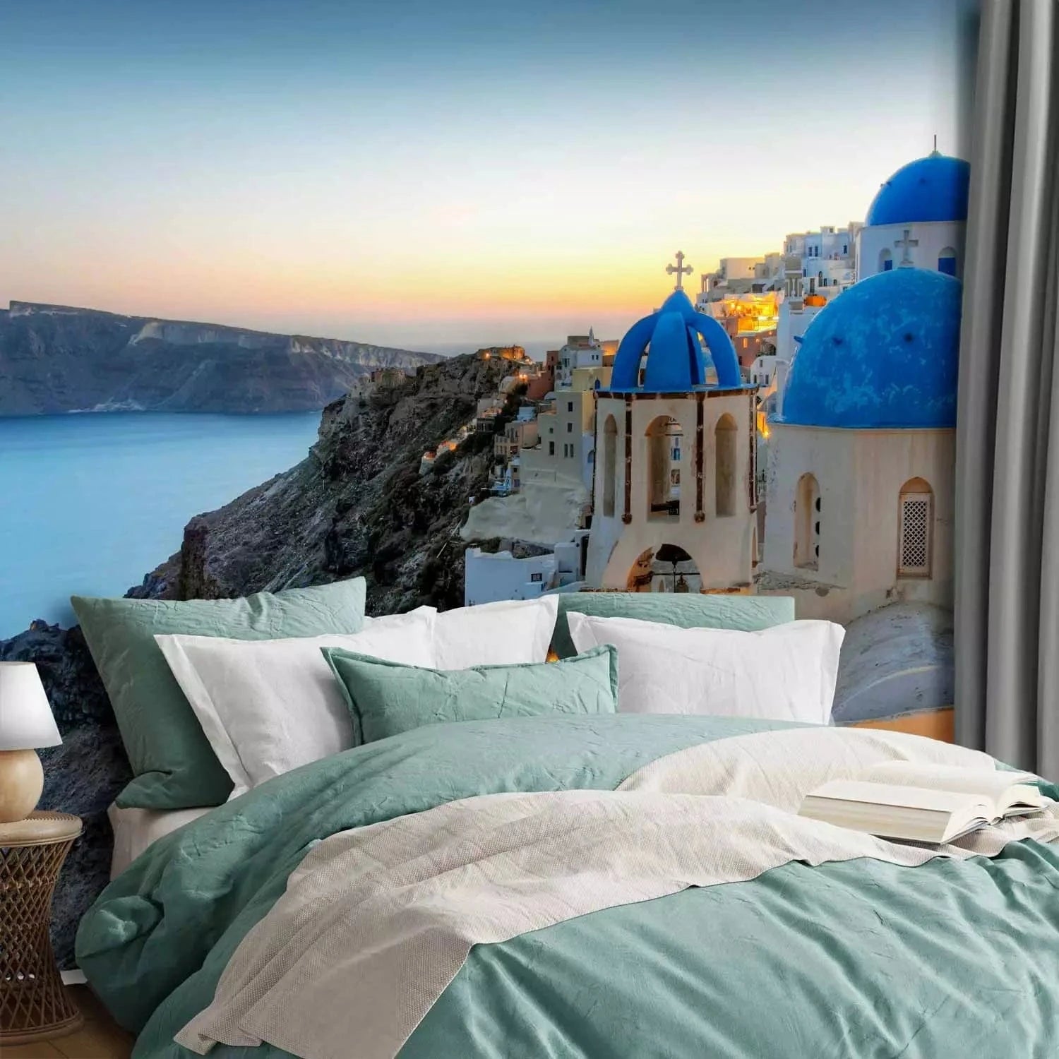 Fototapetes - Thira saulrietā – grieķu jūras ainava ar arhitektūru G-ART