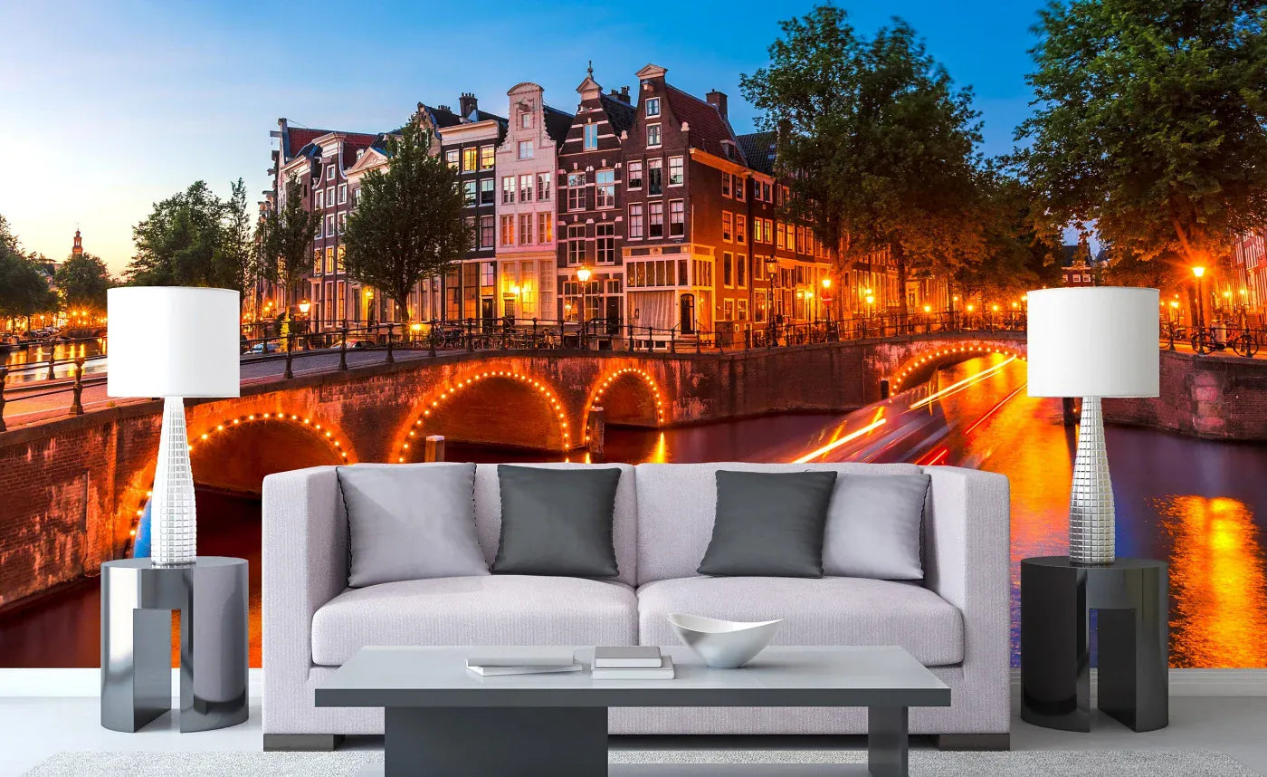 Flizelīna fototapete "Vakara Amsterdama: Izgaismotie tilti D-ART