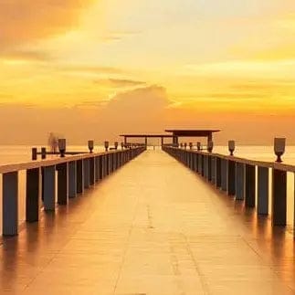 Pašlīmējošas fototapetes virtuvei - Koka tilts un saulriets (260x60 cm) Art4home