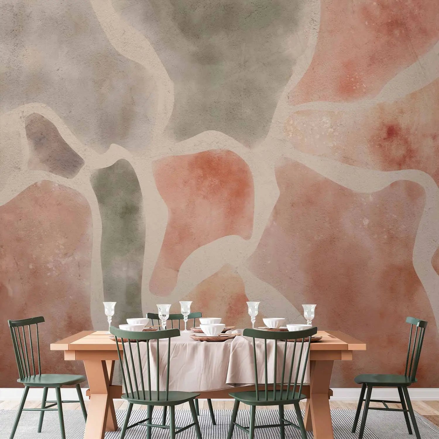 Abstrakta fototapete ar lielām, organiskām mozaīkas formām terakotas, bēšos un klusināti zaļos toņos uz gaiša fona ar akvareļa un apmetuma tekstūru.
