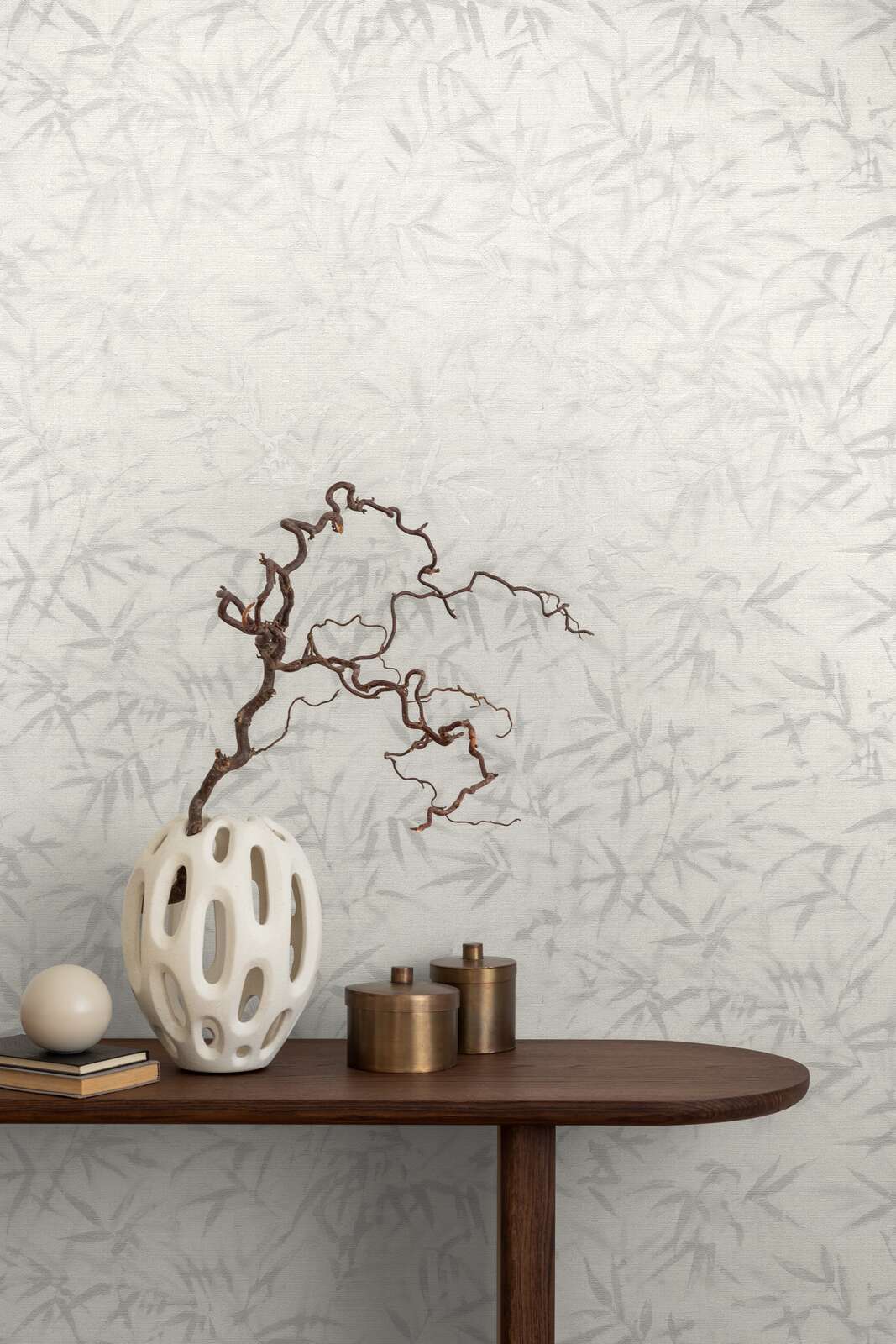 Light non-woven wallpaper with a botanical bamboo leaf pattern and silvery gloss, 3007676