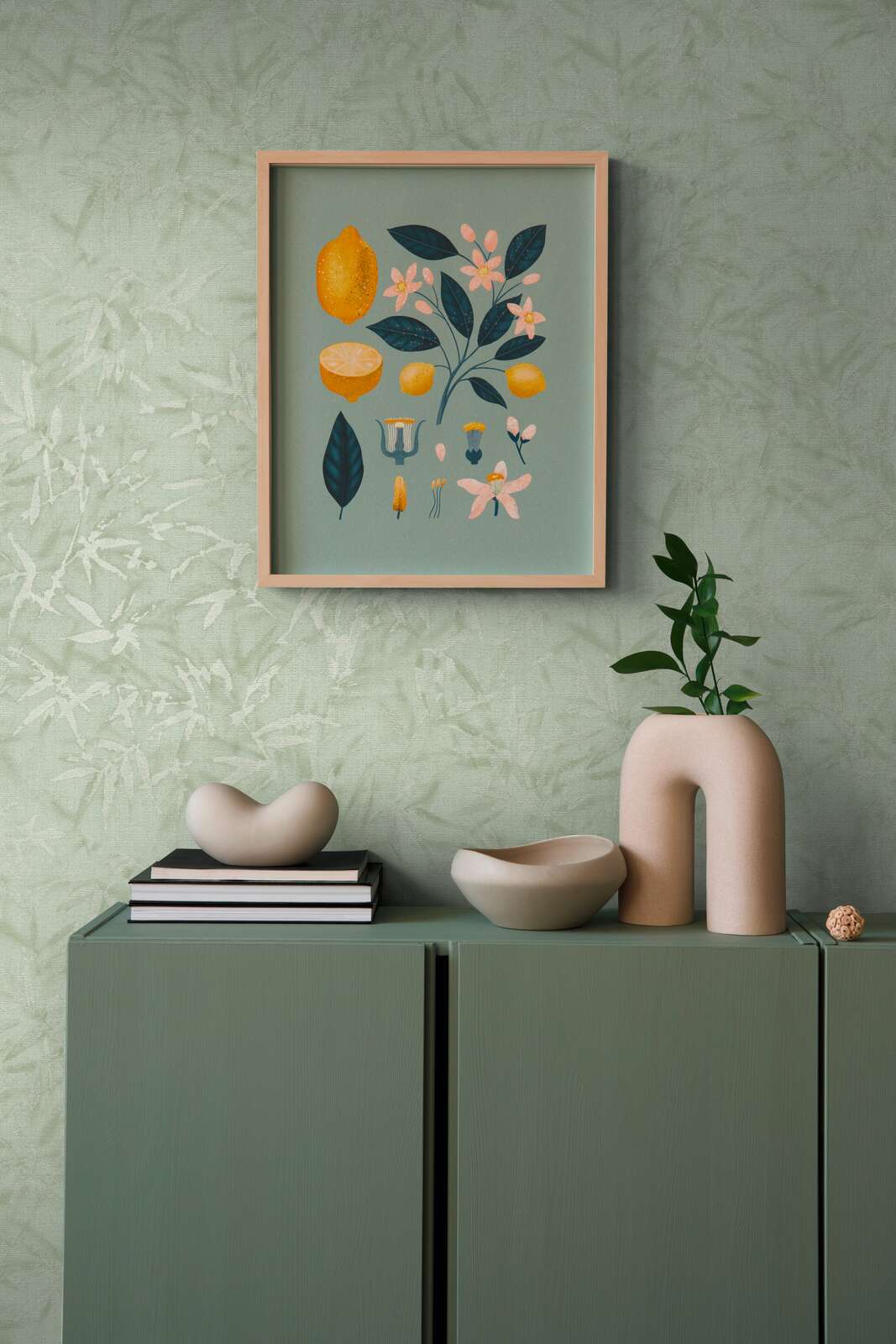 Light gray-green non-woven wallpaper with a bamboo leaf pattern and slight gloss, 3007700