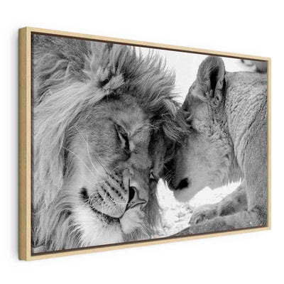 Painting in a wooden frame - Lion's love G ART