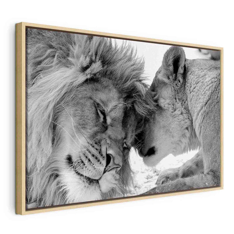 Painting in a wooden frame - Lion&