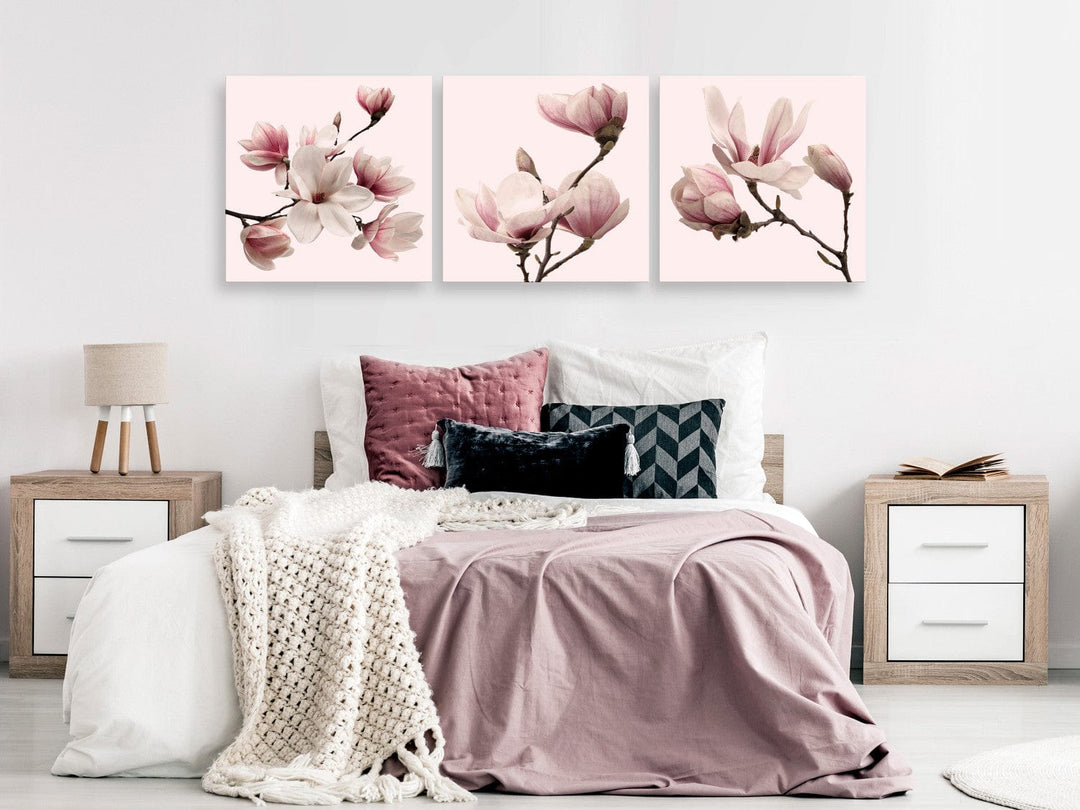Glezna ar magnoliju uz rozā fona, (x 3), 122780 G-ART