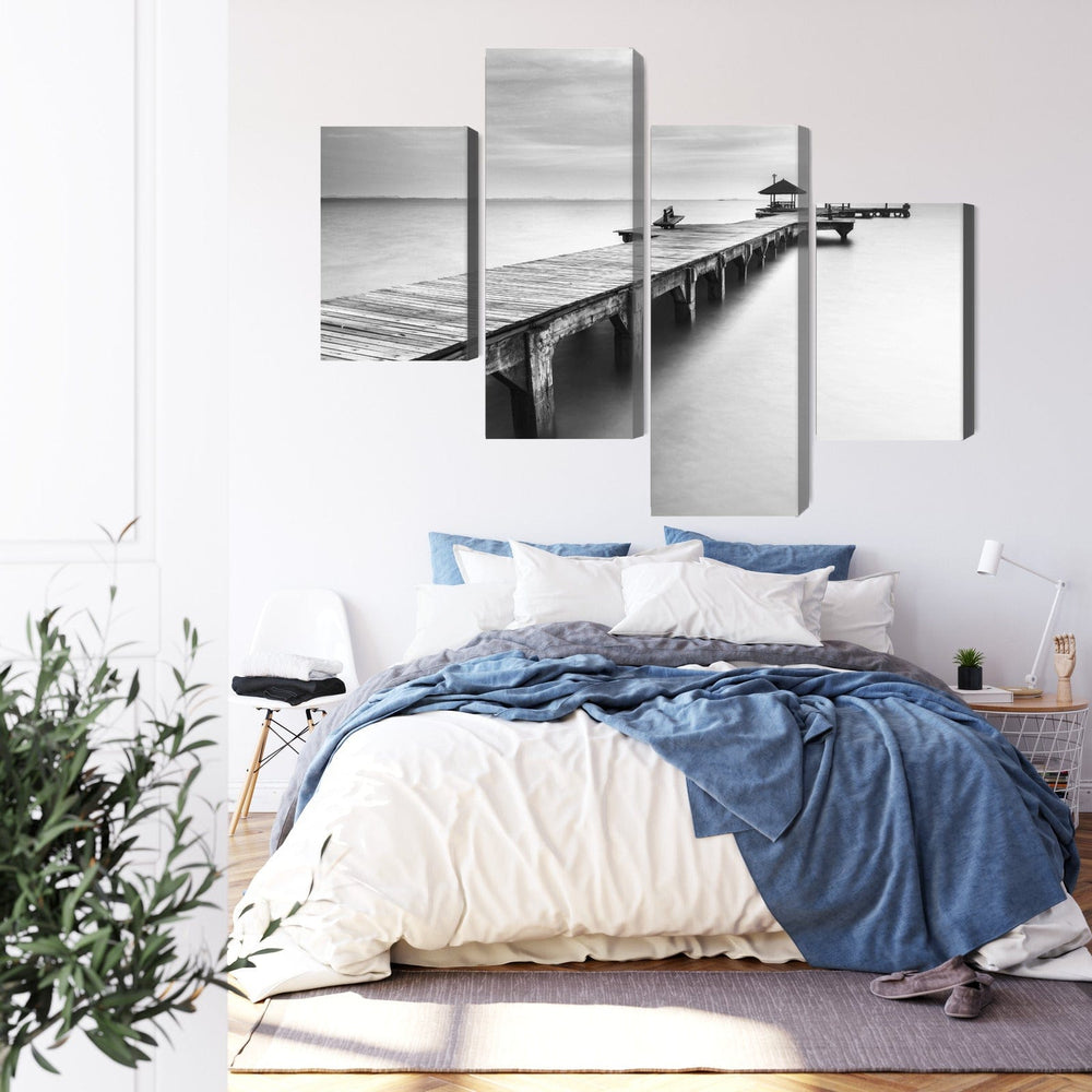 Kanva: Koka piestātne, melnbalta jūra X-ART