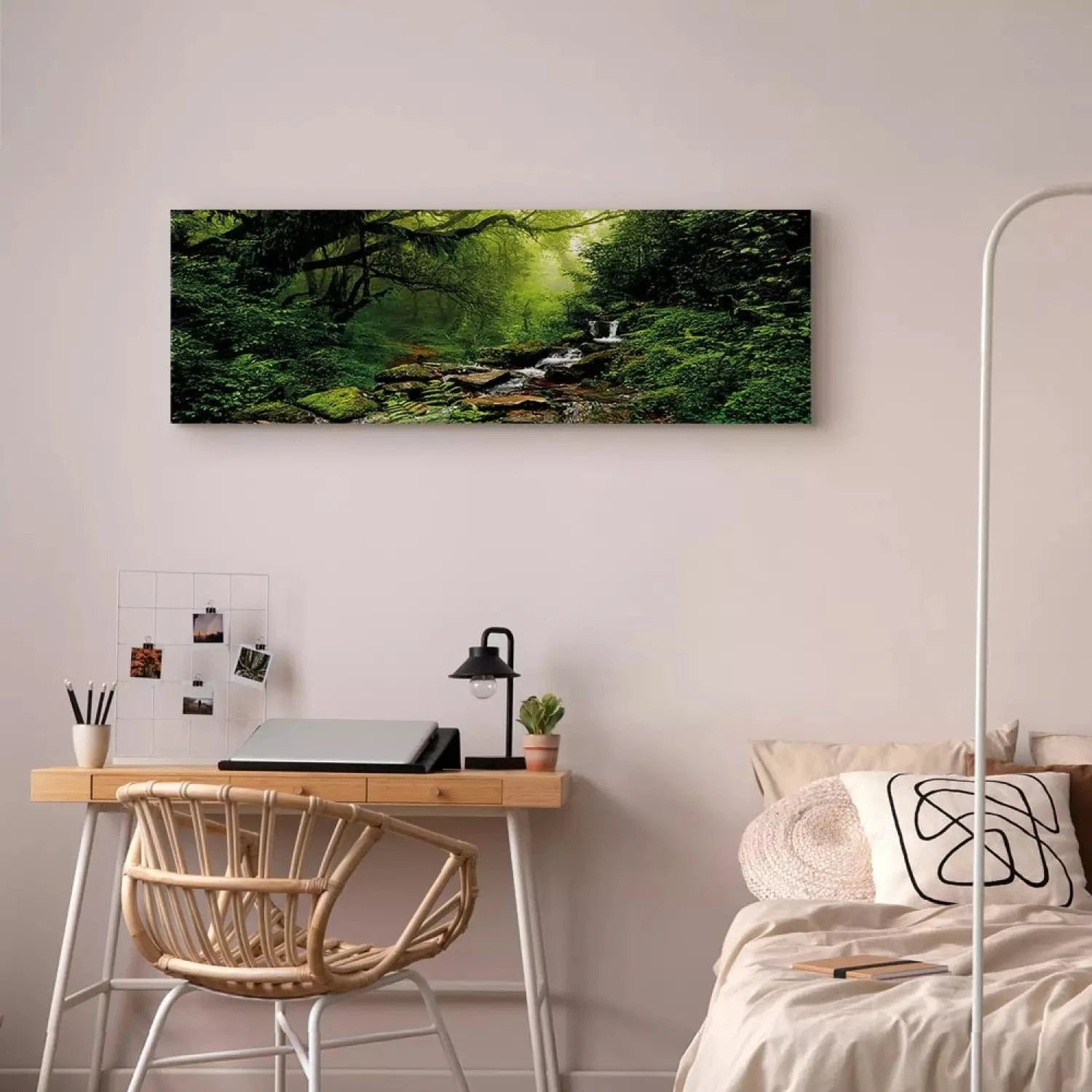 Kanva - Pasaku mežs – kluss ūdenskritums zaļā meža stūrī, zaļā G-ART