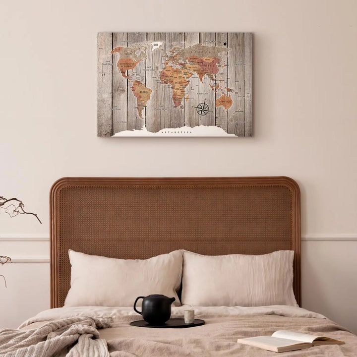 Glezna - Brūna pasaules karte koka uz silti pelēka koka faktūras ART XL