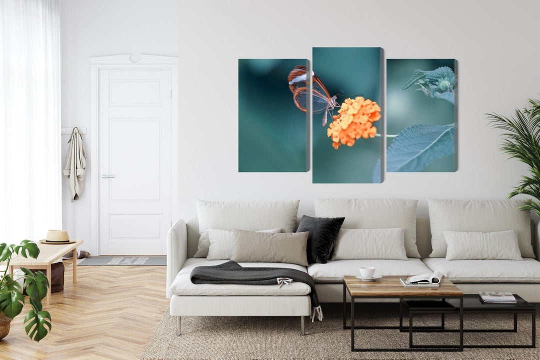 3 daļu kanva: Tauriņš vasaras dārzā, zila X-ART