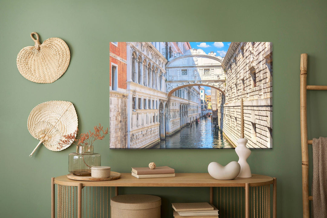 Kanva - Tiltu Venēcijā X-ART