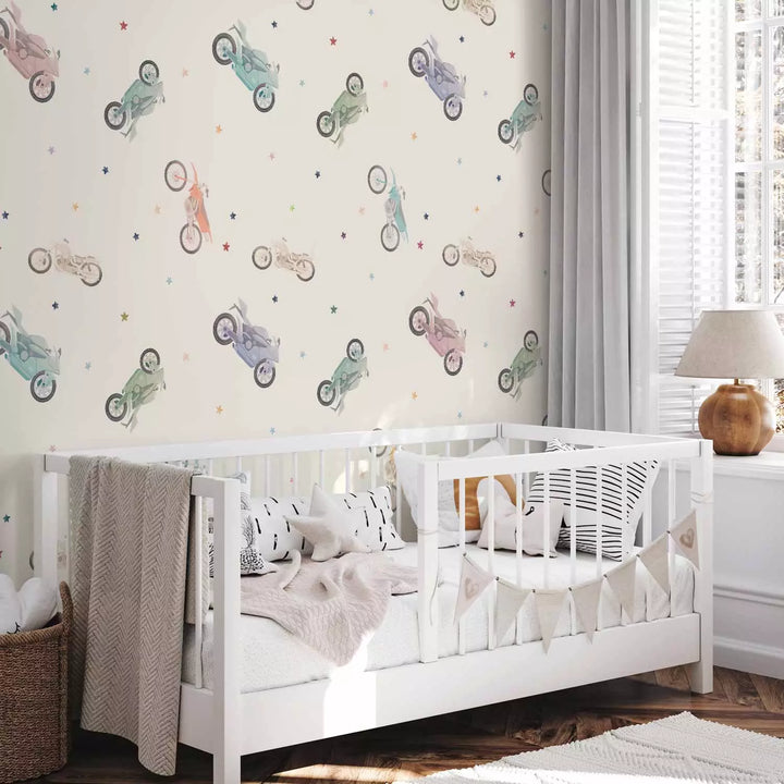 Valokuvatapetti - Värilliset moottoripyörät ja tähdet vaalealla taustalla, 149202