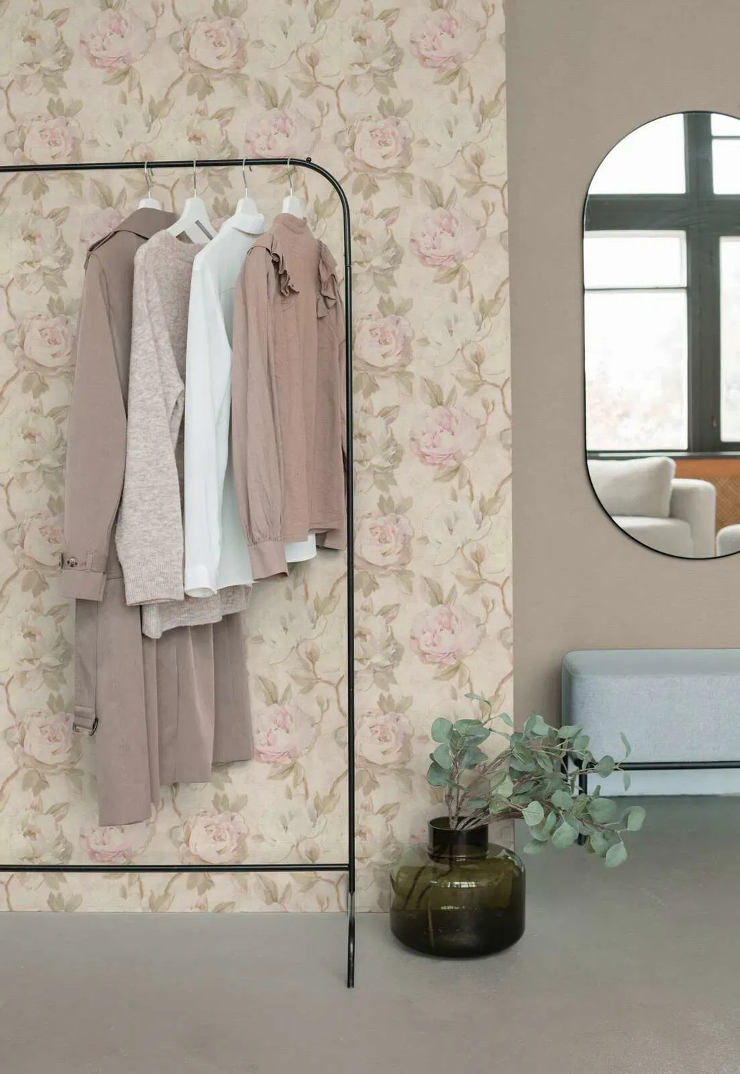 Romantiskas  tapetes ar rožu motīvu - krēmkrāsas, zaļas, rozā, 3012167 AS Creation