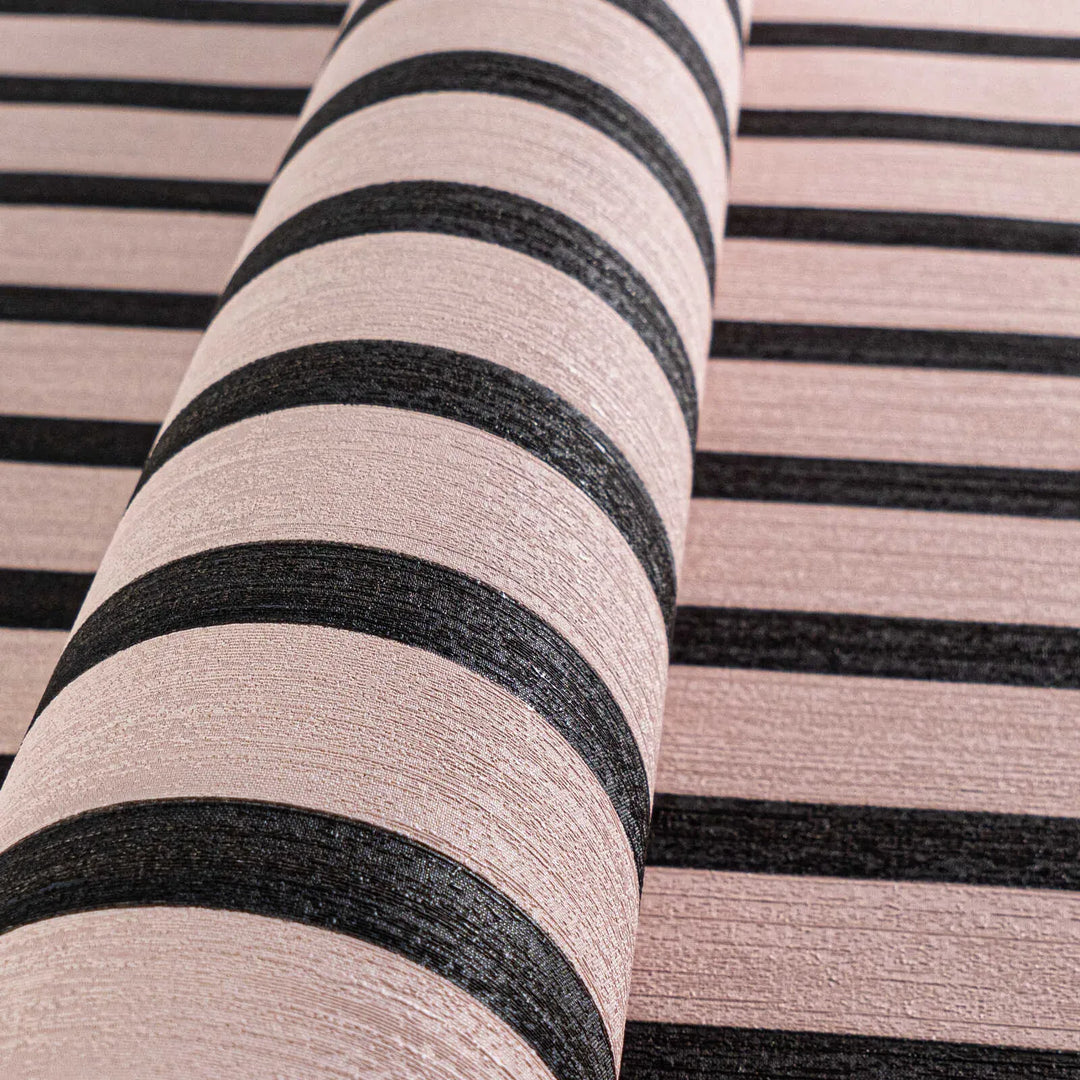 Svītrainas tapetes ekskluzīvā trendā krāsā – rozā, melnā - 2777551 AS Creation