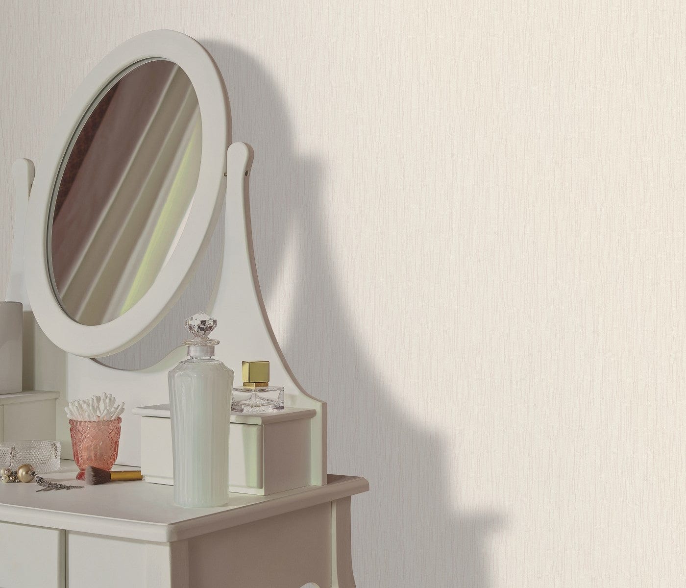 Tapetēm ar viļņotām līnijām ar mirdzuma efektu, krēmkrāsā, 1035105 Erismann