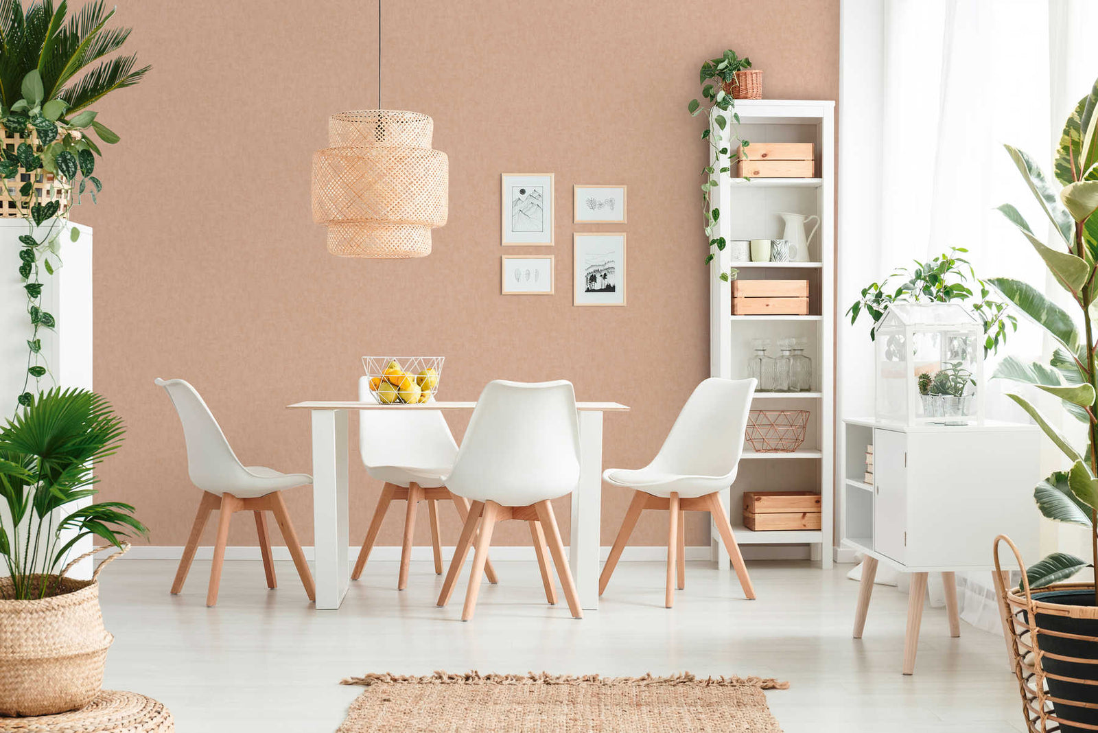 Tapetes ar tekstila faktūru persiku krāsā AS 375357 Tapetenshop.lv