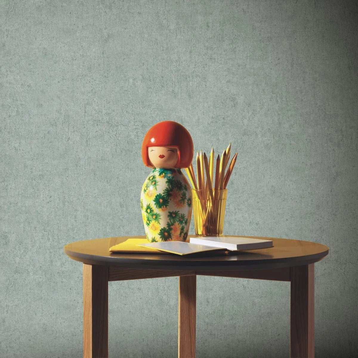 Zaļas tapetes ar dekoratīvu apmetuma tekstūru – iedvesmai un pārmainām Erismann