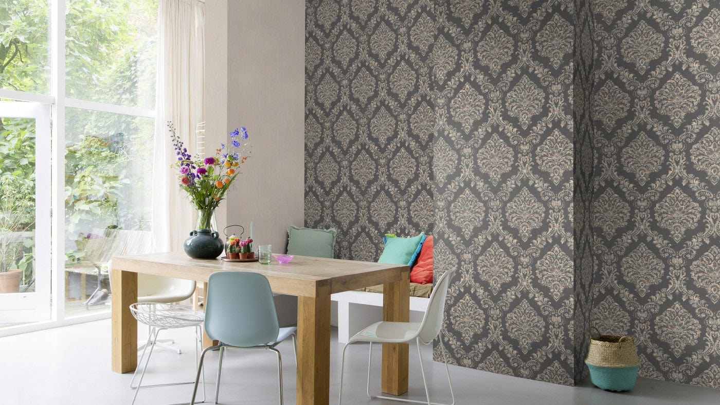 Tapetes ar klasisku rakstu tumšos toņos - RASCH 1466444 RASCH