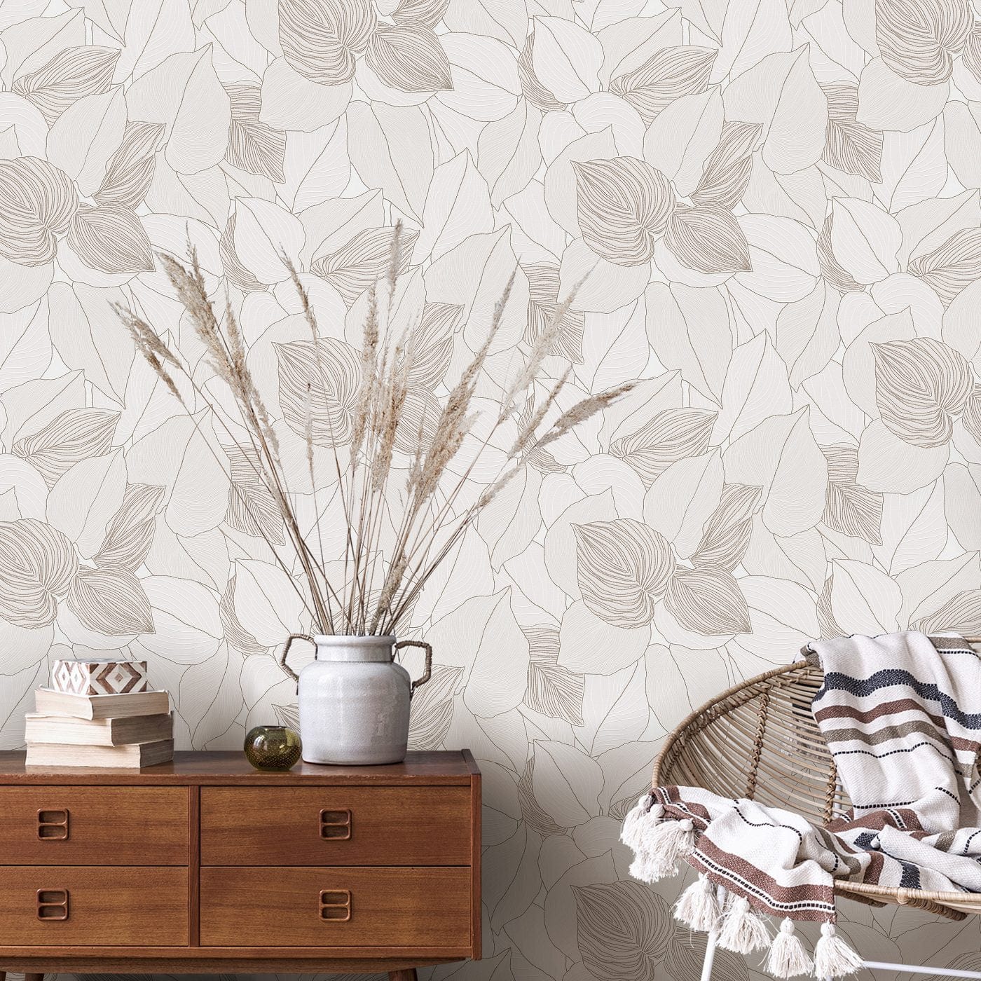 Tapetes ar lielām lapām, bēšā krasā, spīdīgi kontūri bronzas krāsā - 3753471 Erismann