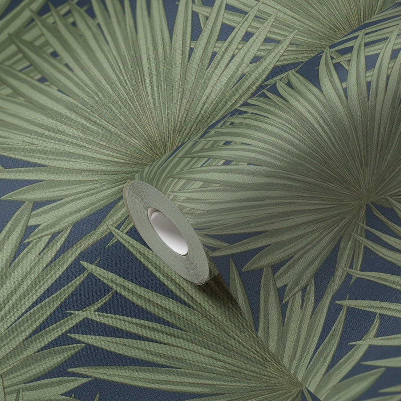 Tapetes ar palmu lapām uz zaļa fona, 1373371 AS Creation