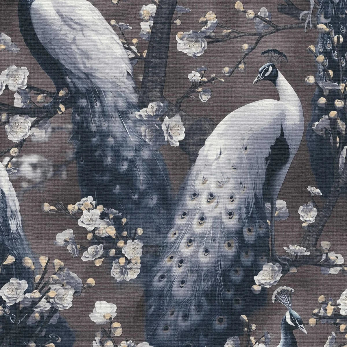 Tapetes ar pāviem uz brūna fona, vintage stils – piemērs interjerā Erismann