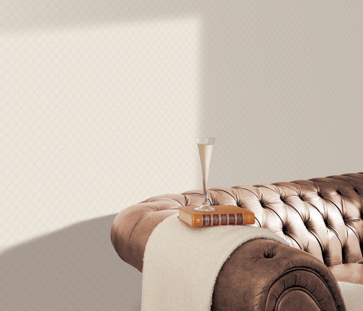 Tapetes ar rakstu, kas atgādina polsterējumu, siltos toņos, 1028914 Erismann