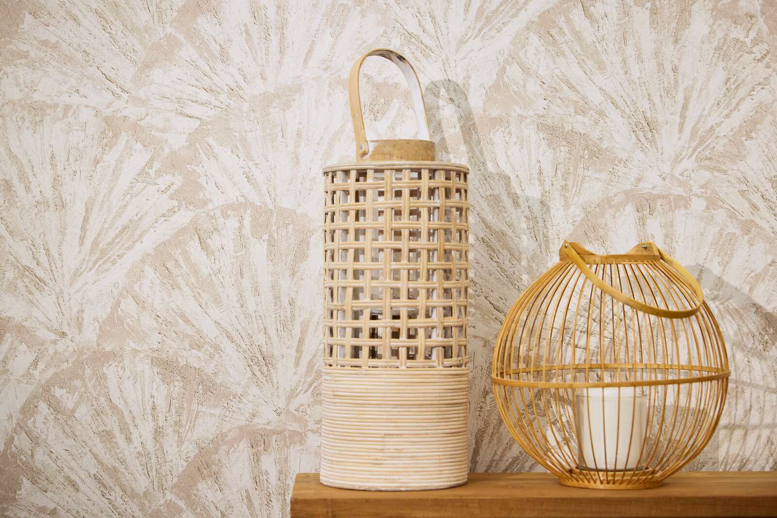 Tapetes ar smalku tekstūru, kas atgādina lapas, organiskā stilā, bēšā, 781982 AS Creation