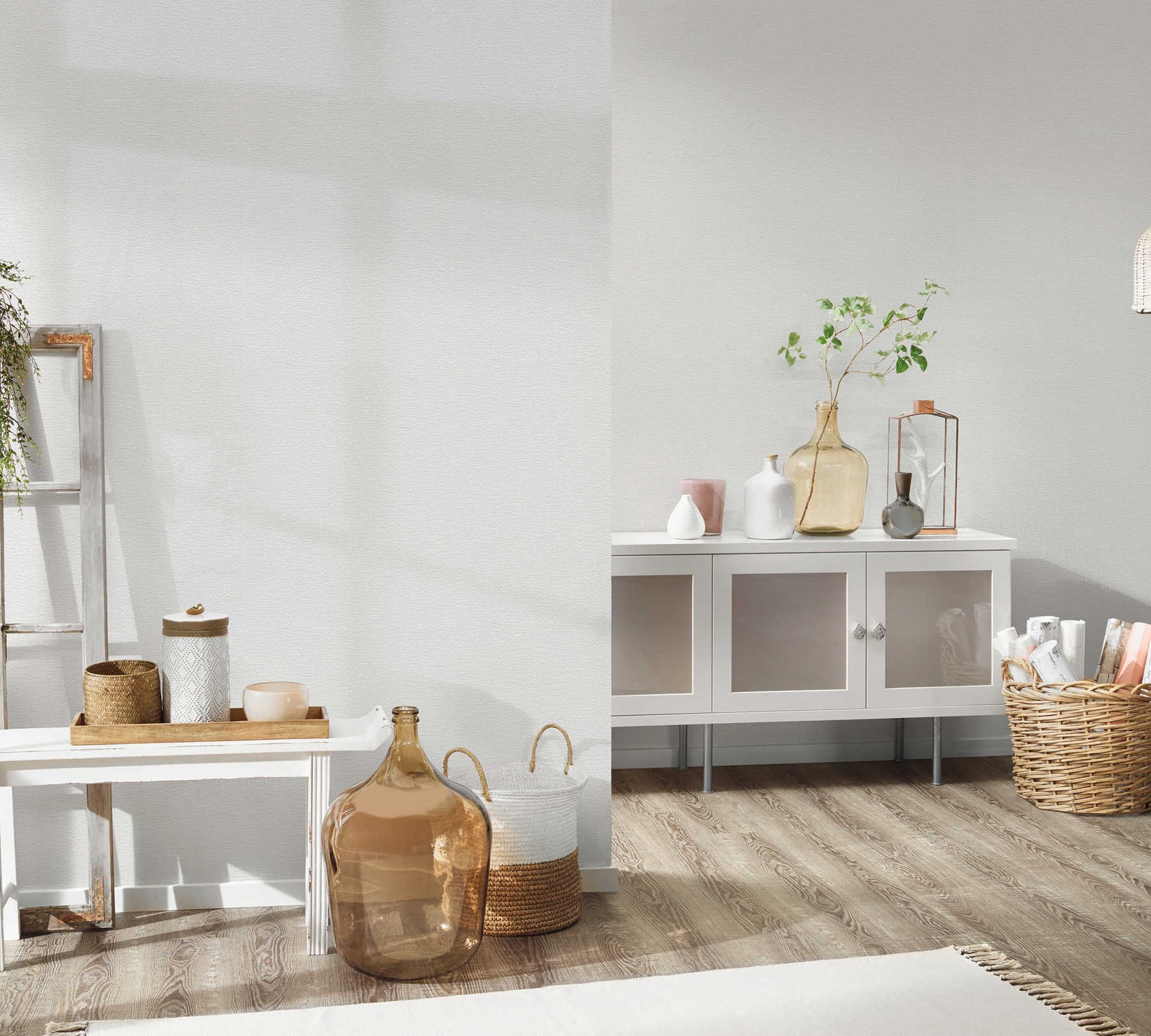 Lētas tapetes ar teksturētu rakstu baltā krāsā (0.53x15m) - 95469 AS Creation