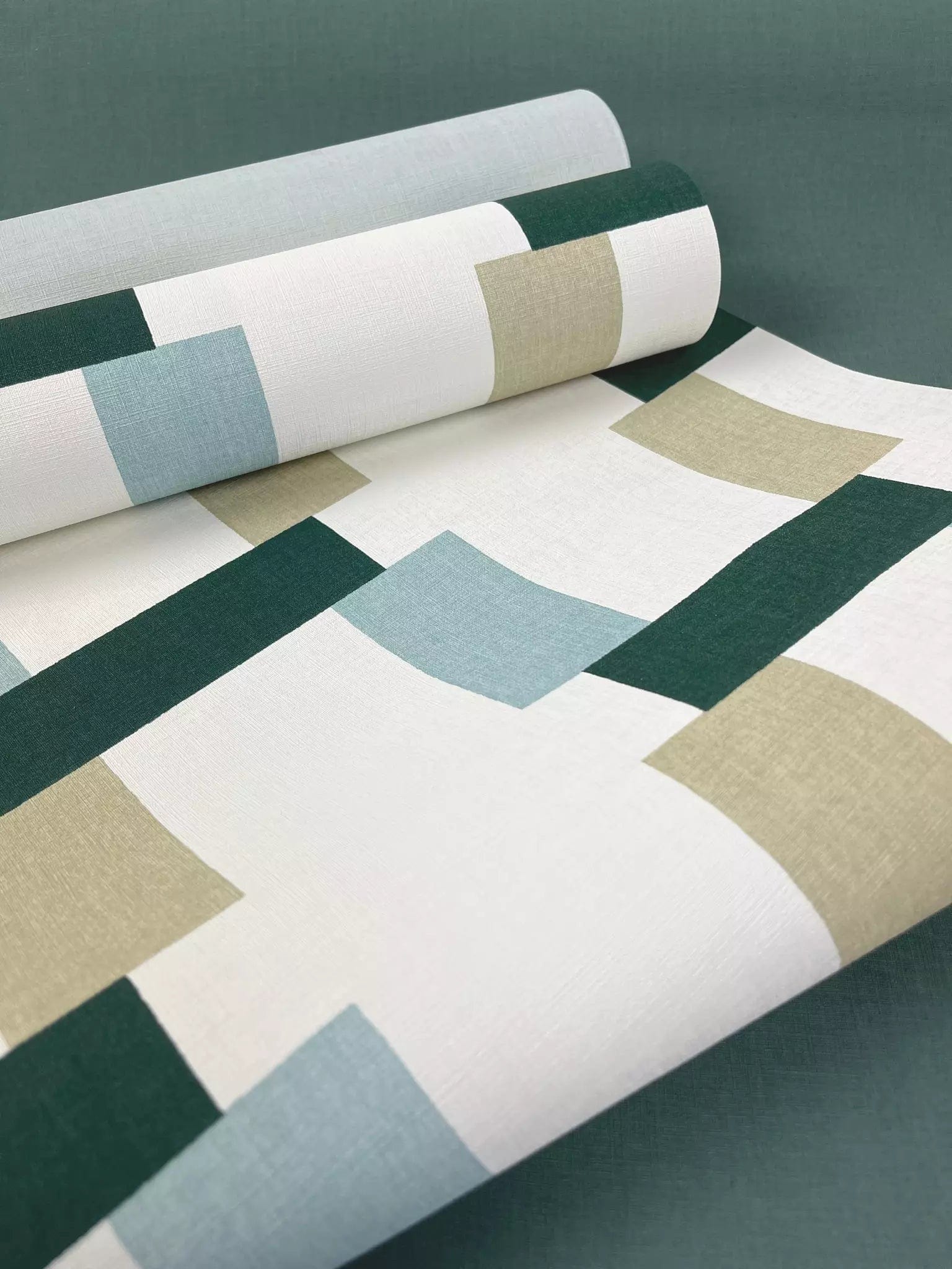 Tapetes RASCH ar retro grafisku rakstu ar zaļa akcentu, 868821 RASCH