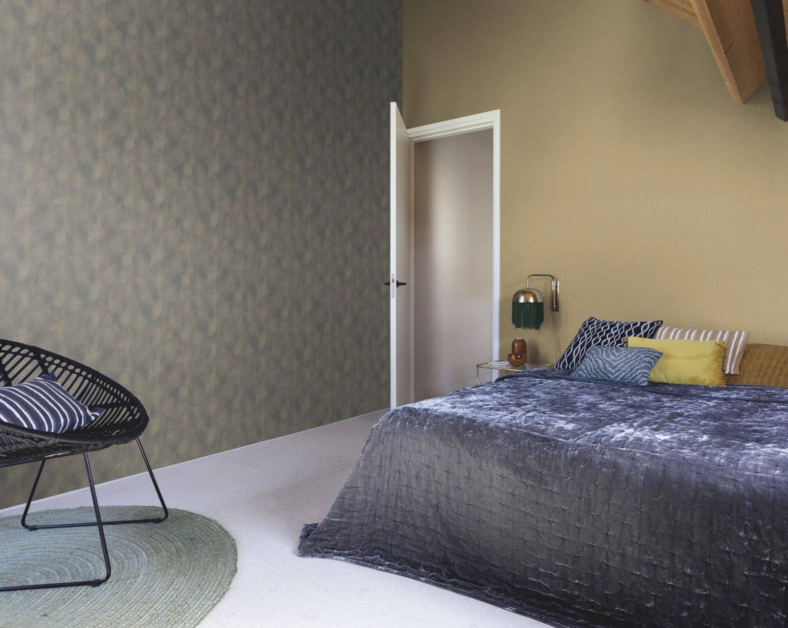 Tapetes RASCH zeltā krāsā ar smaku mirdzumu, 1536473 RASCH