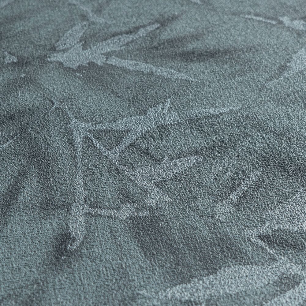 Dark blue non-woven wallpaper with a botanical bamboo leaf pattern and silvery gloss, 3007702