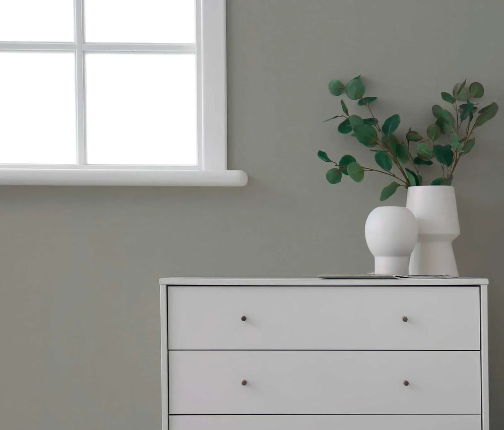 Vienkrāsainas matētas tapetes viesistabai zaļos toņos - 1373500 AS Creation