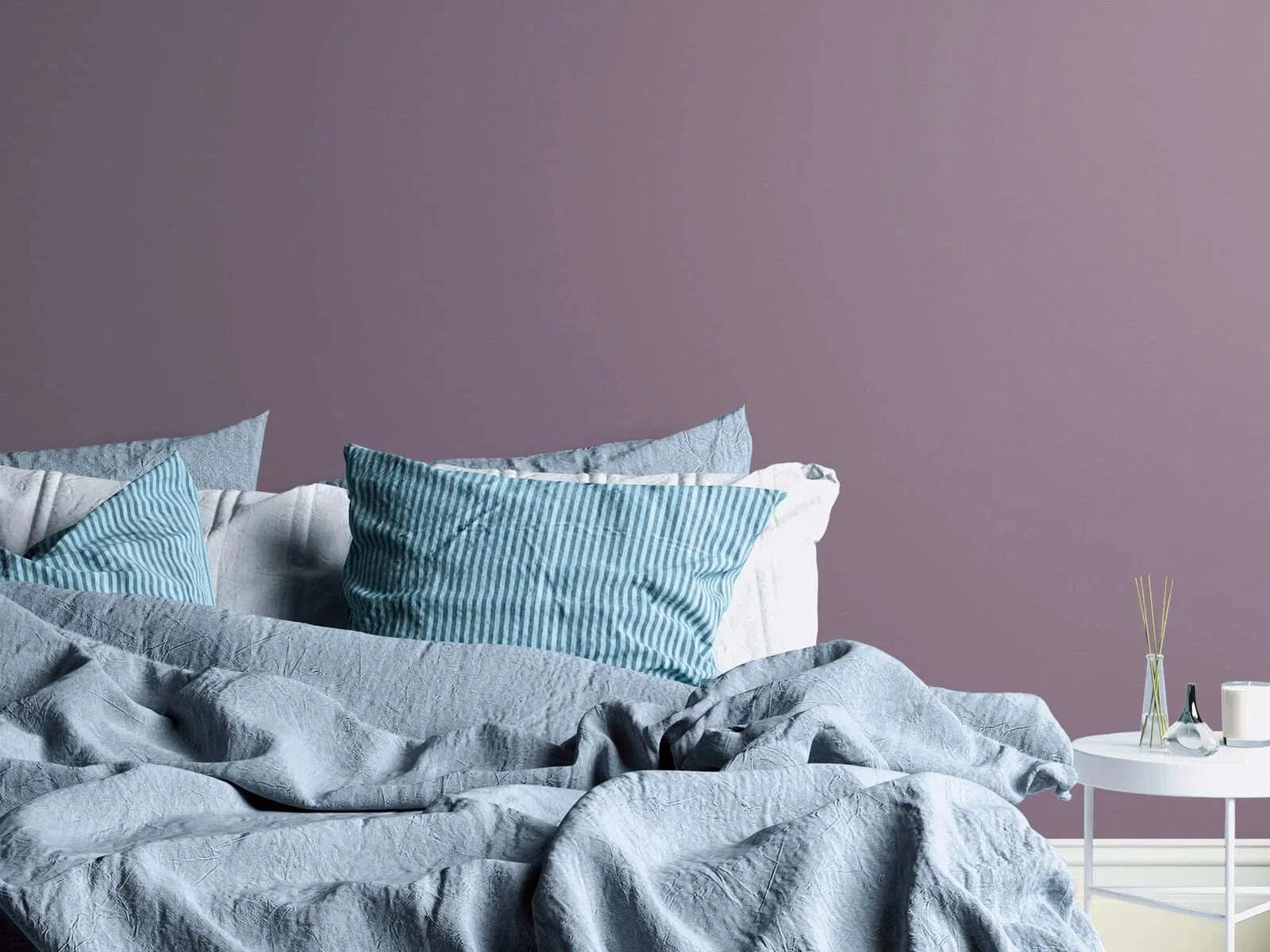 Vienkrāsainas tapetes ar lina tekstūru: violetā krāsā,  389039 AS Creation