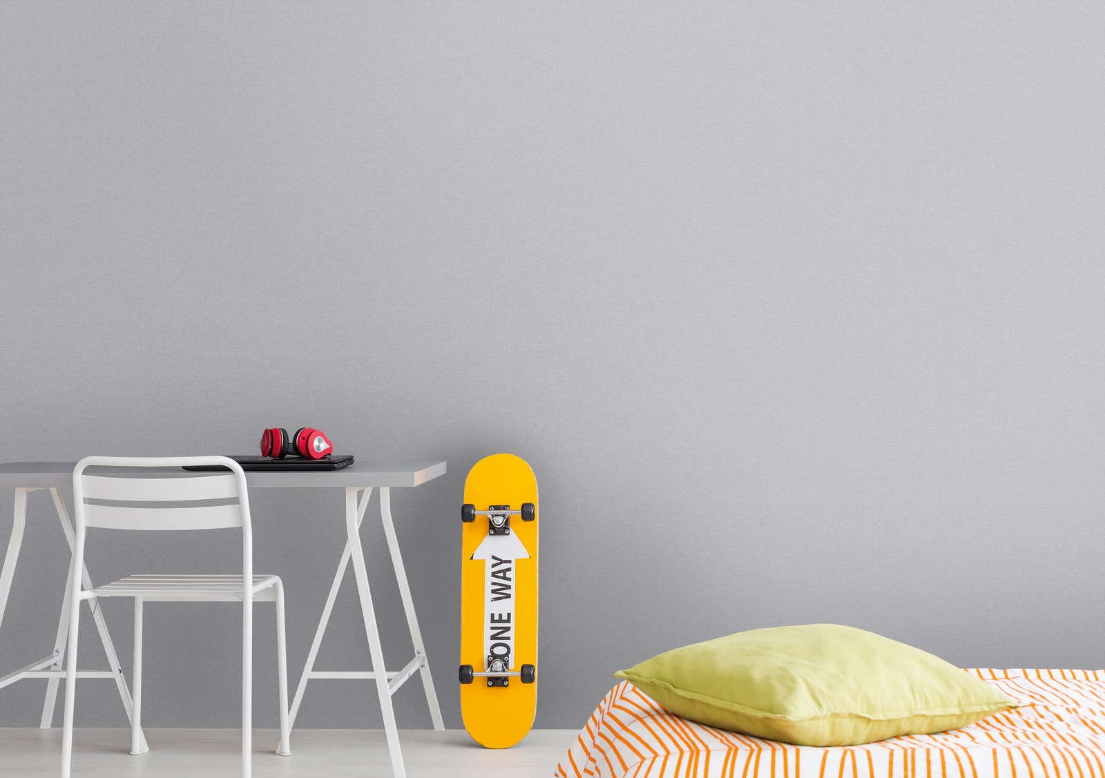 Vienkrāsainas tapetes ar teksturētu virsmu, gaiši pelēkas - 1375745 AS Creation