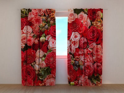 Curtains with roses - Magic colours Tapetenshop.lv